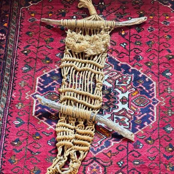 4 true MCM vintage hanging macrame plant holders - Picture 4 of 10